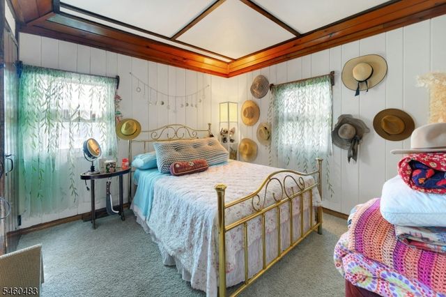 49 Lake Shore Rd, Hardyston Twp., NJ 07460
