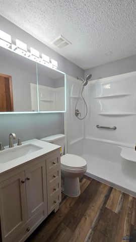6600 KIMBERLY DR, Black Hawk, SD 57718
