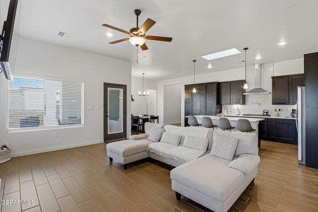 244 FARNBOROUGH Street, El Paso, TX 79928