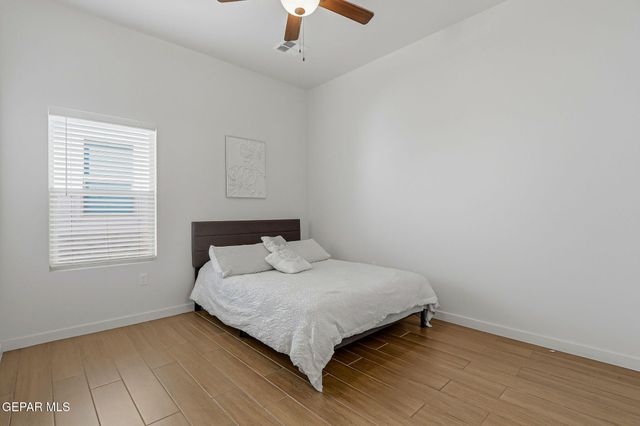 244 FARNBOROUGH Street, El Paso, TX 79928