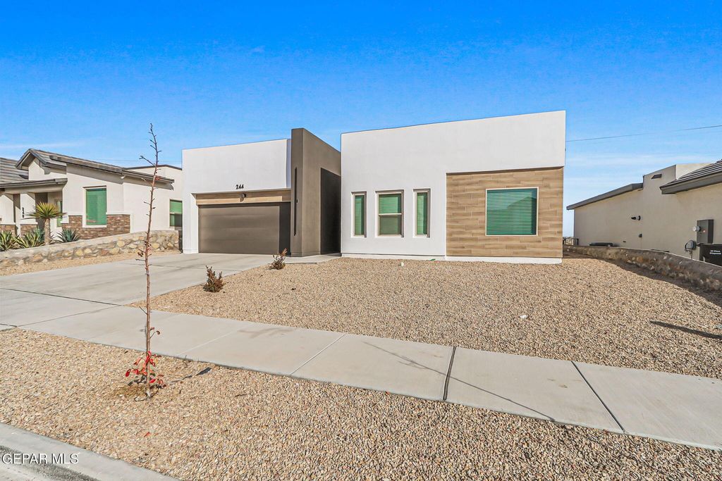 244 FARNBOROUGH Street, El Paso, TX 79928