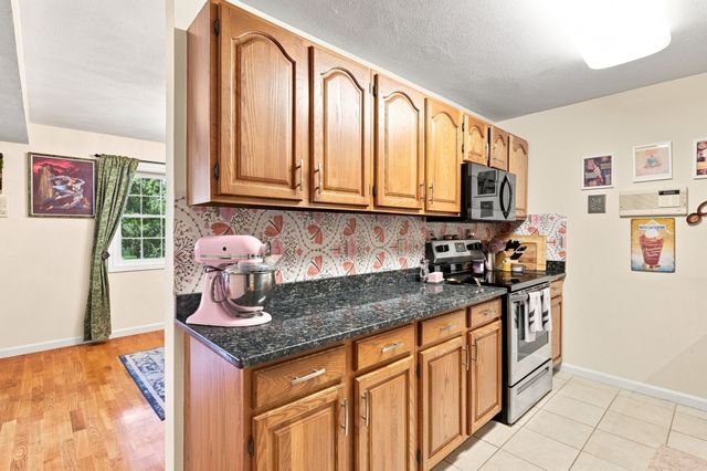51 Valiant Way 51, Salem, MA 01970