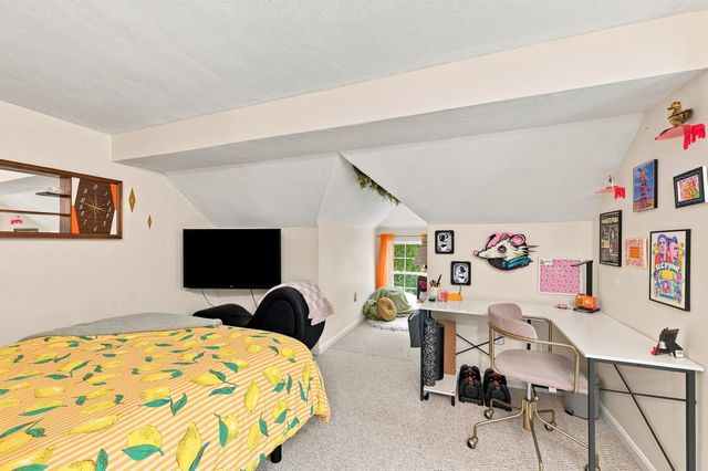 51 Valiant Way 51, Salem, MA 01970