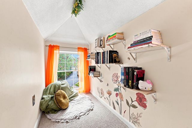 51 Valiant Way 51, Salem, MA 01970