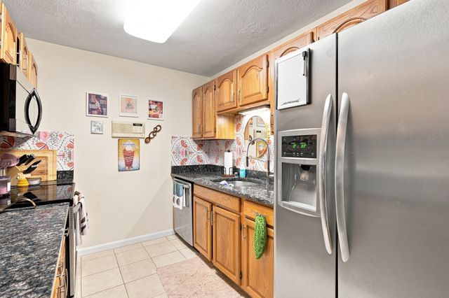 51 Valiant Way 51, Salem, MA 01970