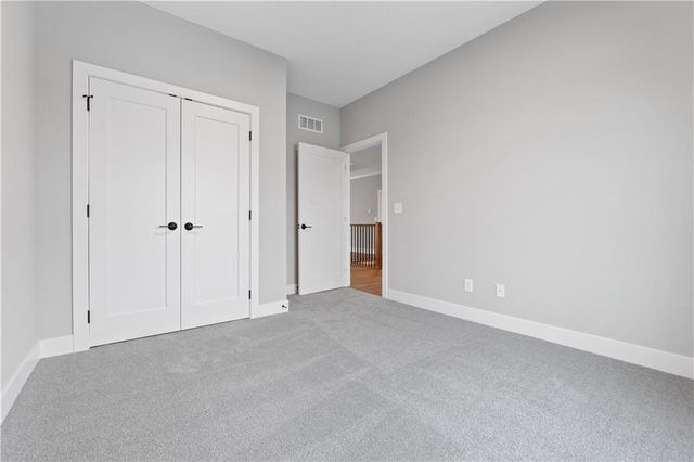 25037 W 94th Terrace, Lenexa, KS 66227