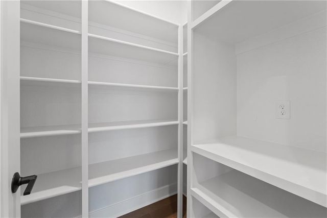 25037 W 94th Terrace, Lenexa, KS 66227