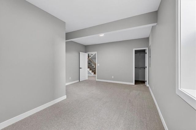 25037 W 94th Terrace, Lenexa, KS 66227