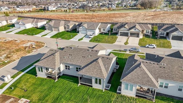 25037 W 94th Terrace, Lenexa, KS 66227