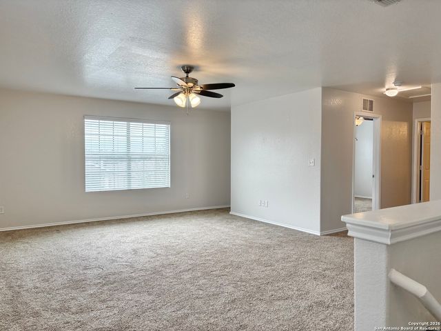 9358 fisherman, Converse, TX 78109