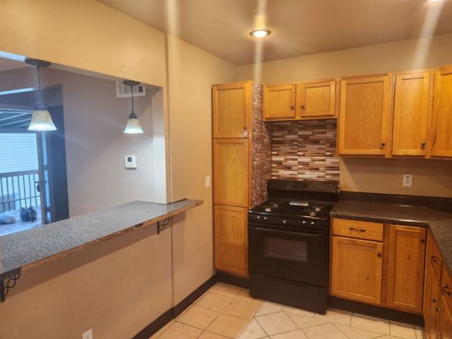 208 Illinois Street 2, Joliet, IL 60436