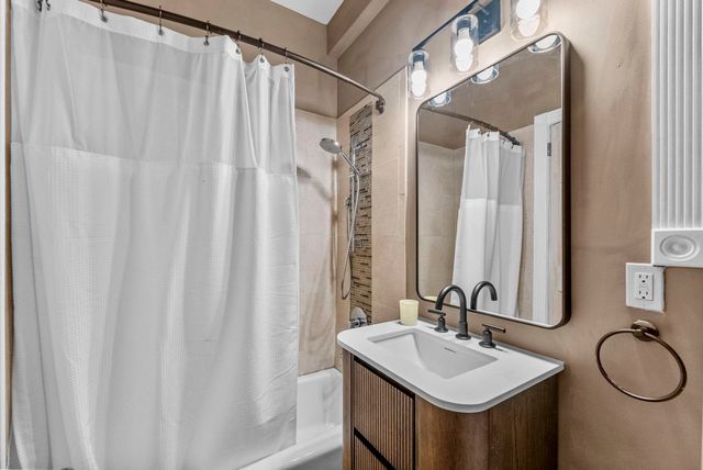 11 50TH ST, Weehawken, NJ 07086