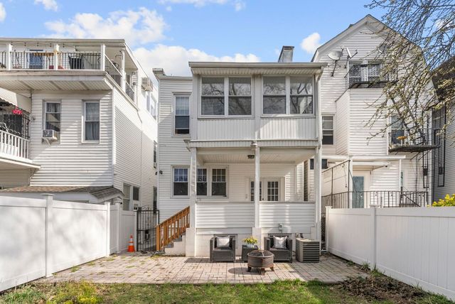 11 50TH ST, Weehawken, NJ 07086