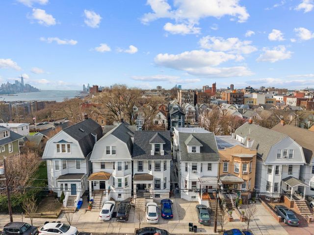 11 50TH ST, Weehawken, NJ 07086