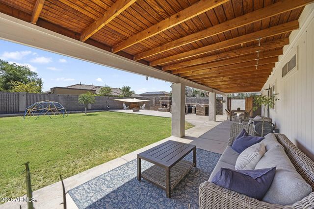 7113 E INGLEWOOD Street, Mesa, AZ 85207