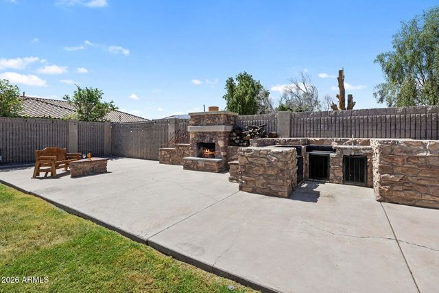 7113 E INGLEWOOD Street, Mesa, AZ 85207