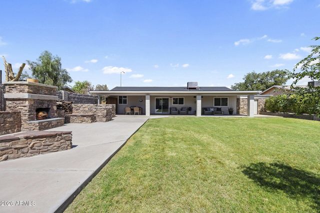 7113 E INGLEWOOD Street, Mesa, AZ 85207