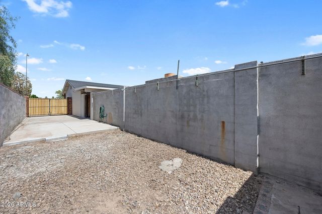 7113 E INGLEWOOD Street, Mesa, AZ 85207