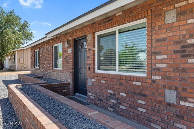 7113 E INGLEWOOD Street, Mesa, AZ 85207