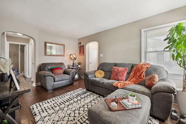 3267 S 25th STREET, Milwaukee, WI 53215