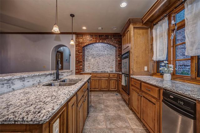 3740 Redmont Trace, Edmond, OK 73034