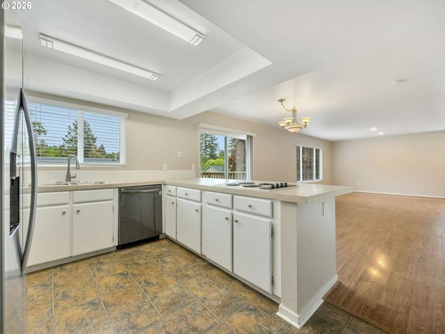 91923 RIDGE Rd, Warrenton, OR 97146