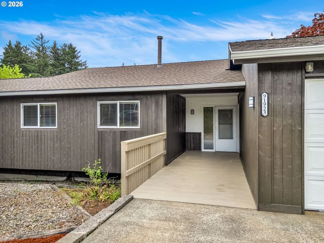 91923 RIDGE Rd, Warrenton, OR 97146