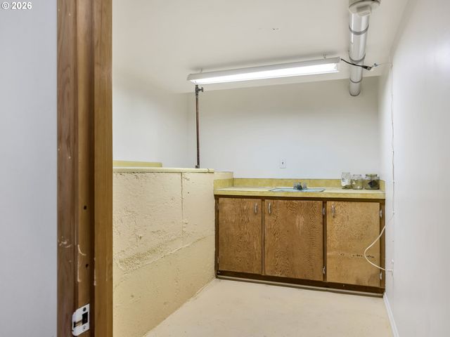 91923 RIDGE Rd, Warrenton, OR 97146