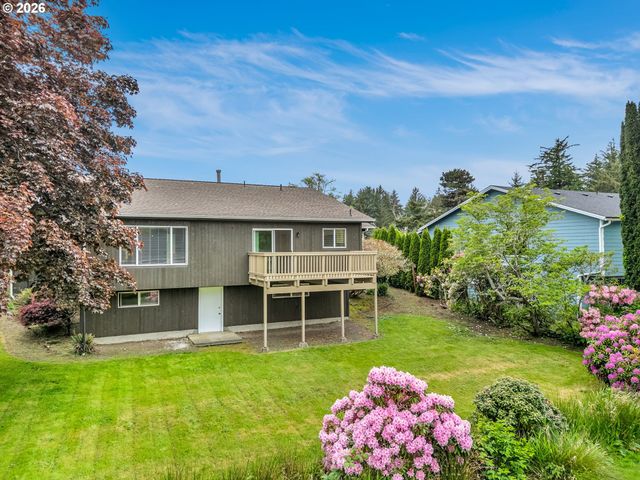 91923 RIDGE Rd, Warrenton, OR 97146