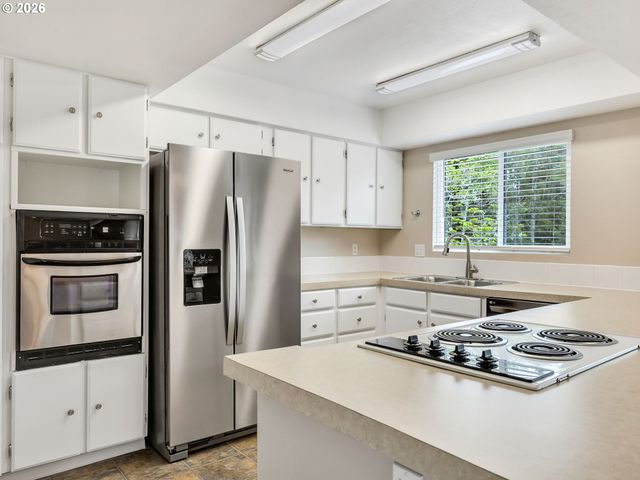 91923 RIDGE Rd, Warrenton, OR 97146