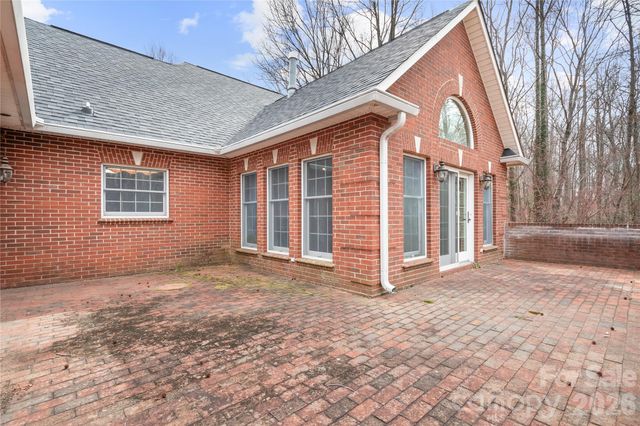 2241 Cordia Circle, Newton, NC 28658