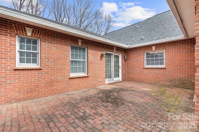 2241 Cordia Circle, Newton, NC 28658