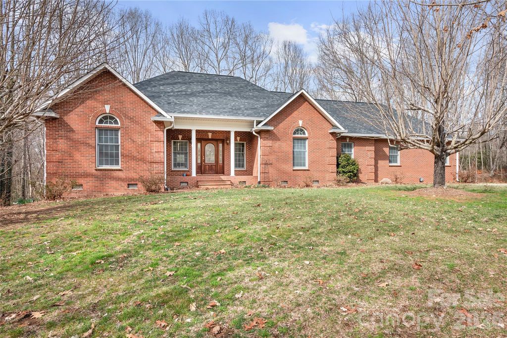 2241 Cordia Circle, Newton, NC 28658