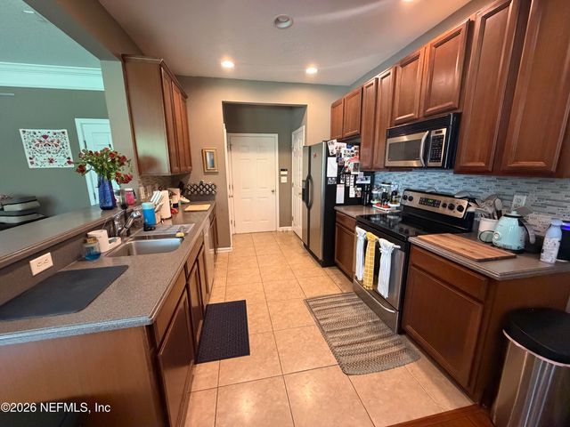 11175 CASTLEMAIN Circle W, Jacksonville, FL 32256