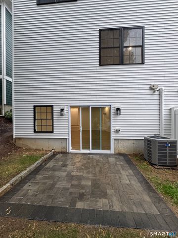 38 Golden Hill Street A, Milford, CT 06460