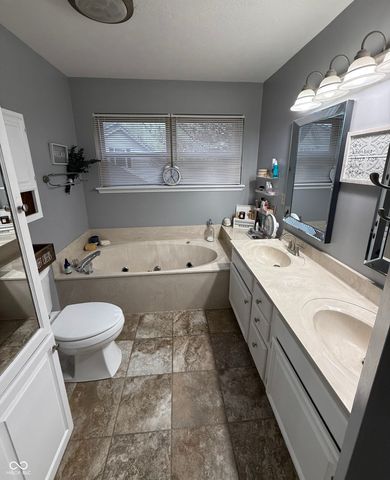 5544 Homestead Court, Plainfield, IN 46168