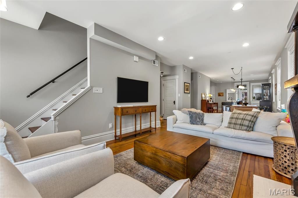 2318 Louisiana Avenue, St Louis, MO 63104