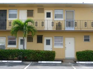 2940 NE 203RD Street C102, Aventura, FL 33180