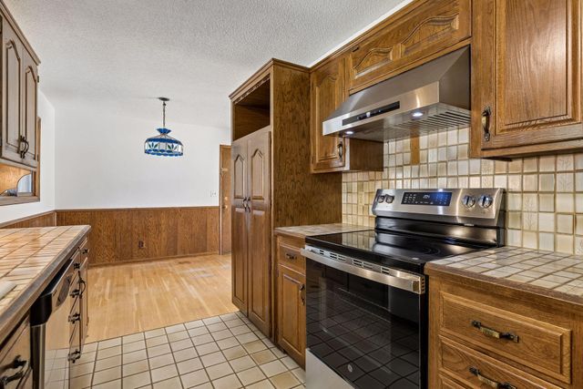 16329 Temple Terrace, Minnetonka, MN 55345