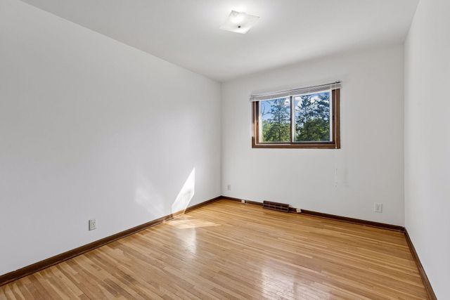 16329 Temple Terrace, Minnetonka, MN 55345