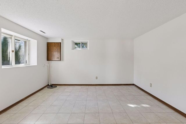 16329 Temple Terrace, Minnetonka, MN 55345