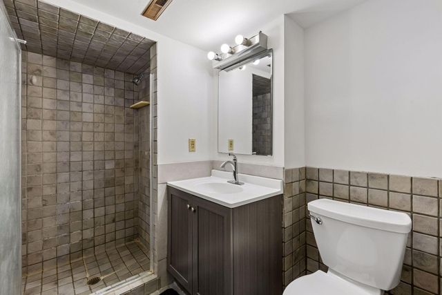 16329 Temple Terrace, Minnetonka, MN 55345