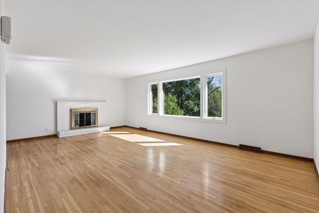 16329 Temple Terrace, Minnetonka, MN 55345