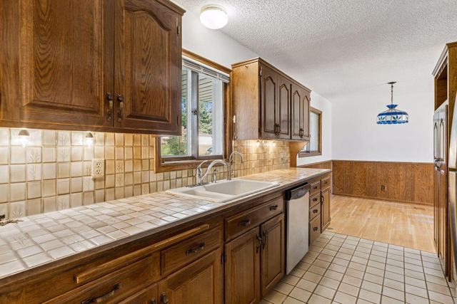 16329 Temple Terrace, Minnetonka, MN 55345
