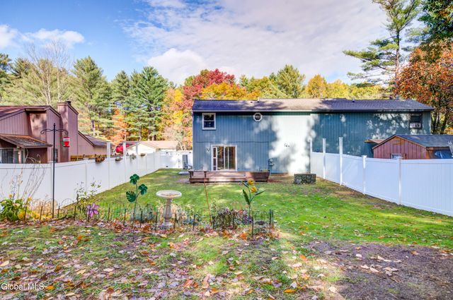 71 Pepper Bush Place, Malta, NY 12020