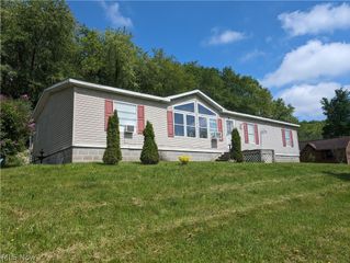 2492 Irish Ridge Road, East Liverpool, OH 43920
