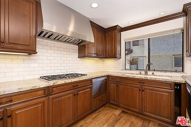 1476 Palisades Drive, Los Angeles, CA 90272