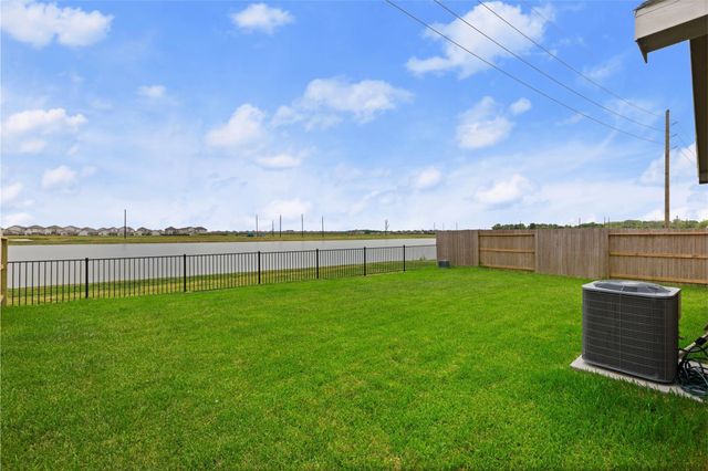 1222 Elsinore Drive, Rosharon, TX 77583