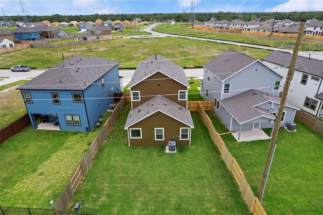 1222 Elsinore Drive, Rosharon, TX 77583