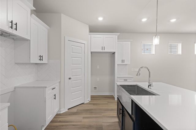 1222 Elsinore Drive, Rosharon, TX 77583